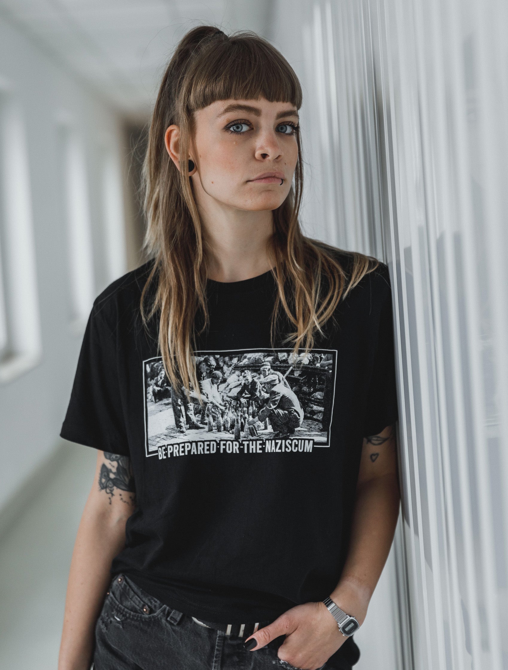 unisex shirt "from resistance with love"