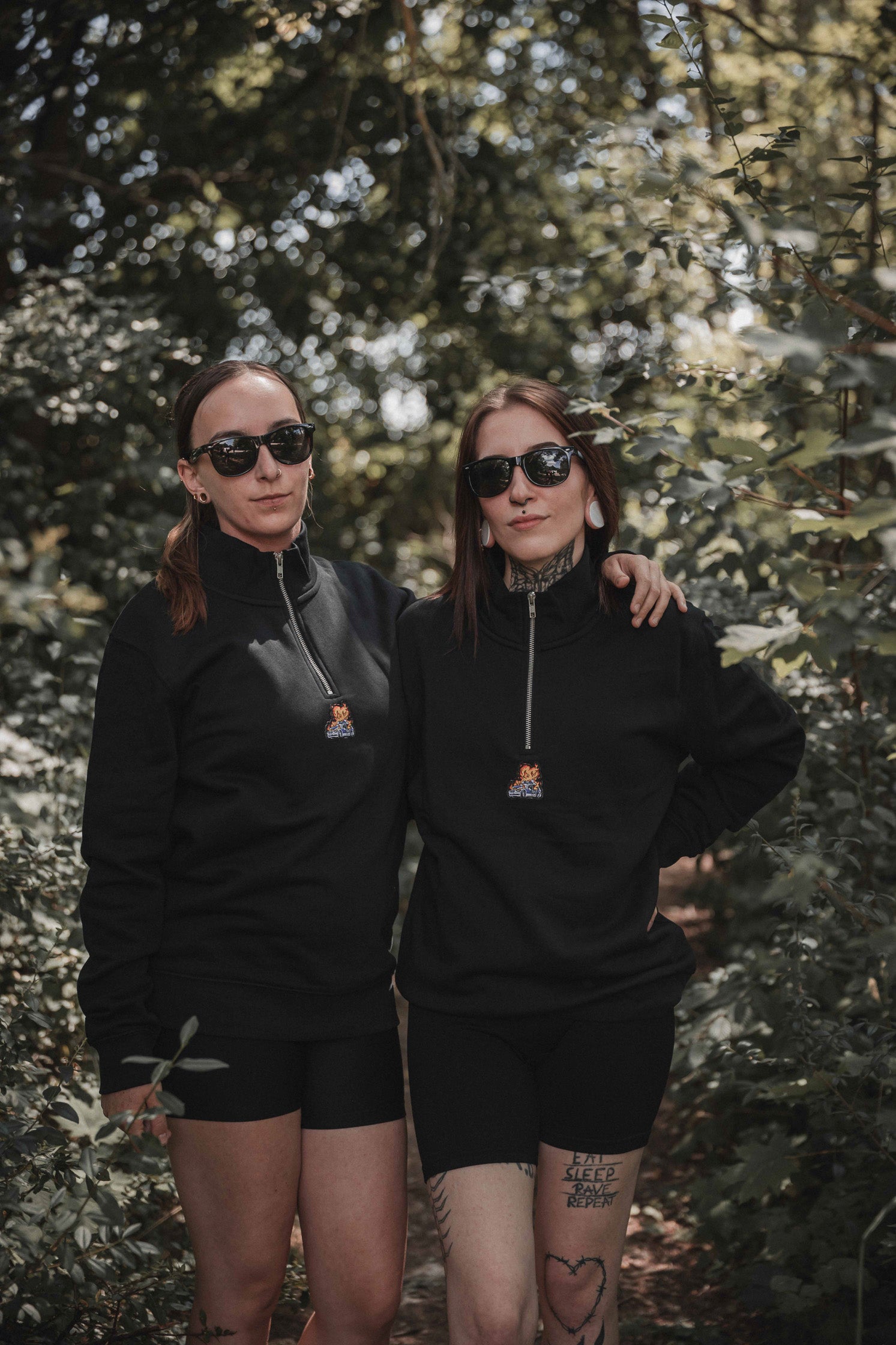 unisex 1/4 zipper "burning cop car"