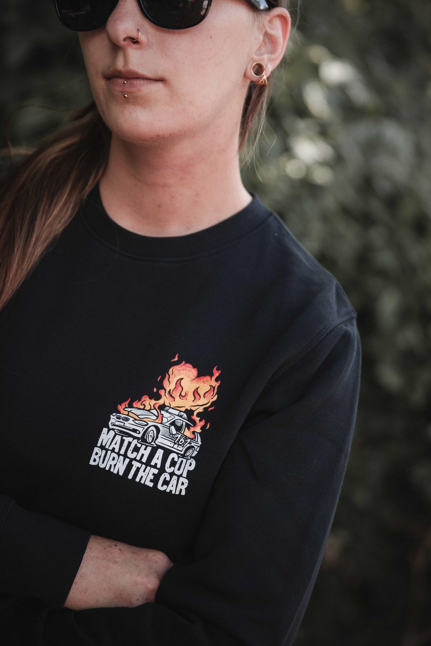 unisex sweater "match a cop - burn the car"