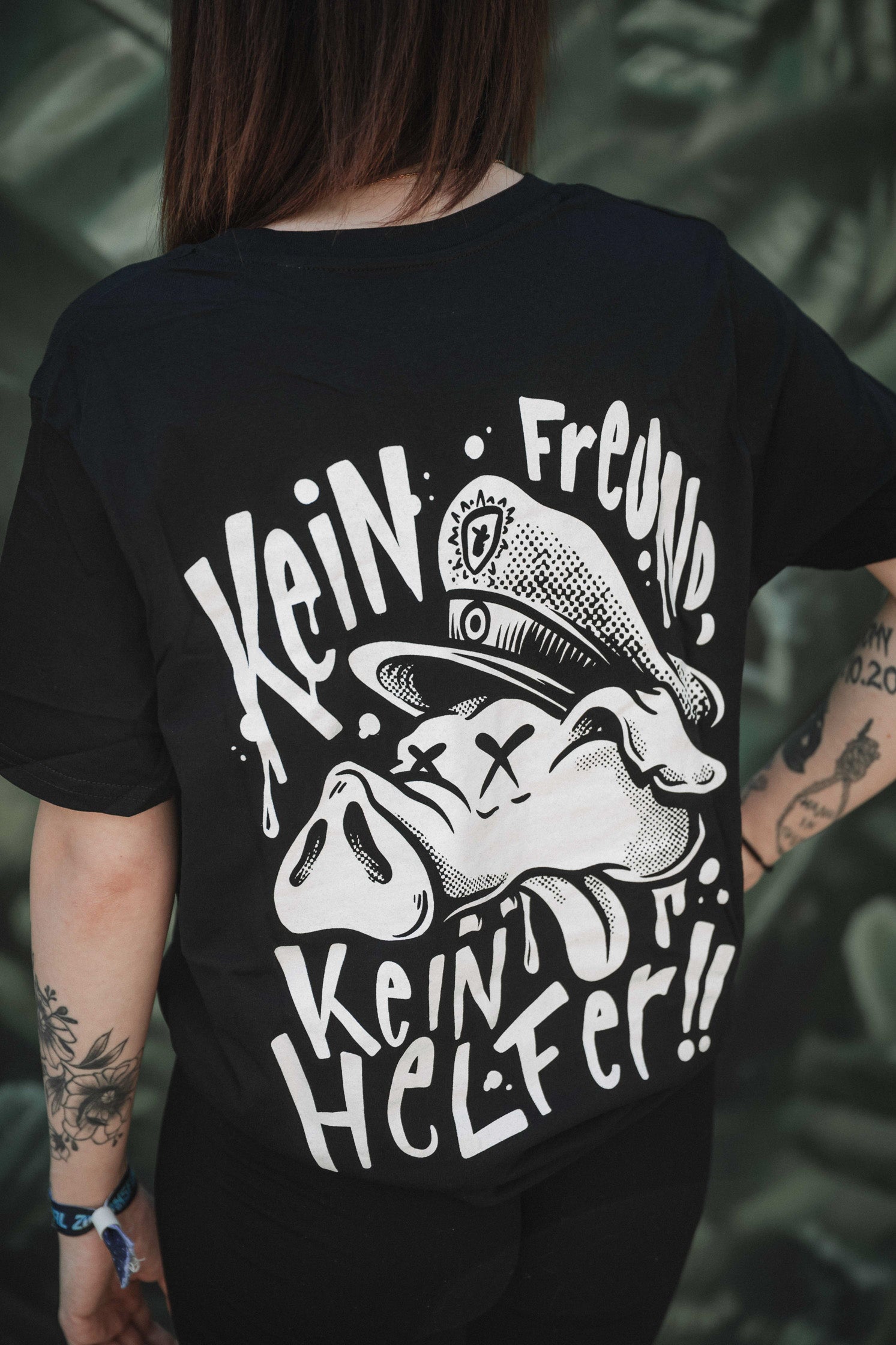 unisex shirt "kein freund, kein helfer"